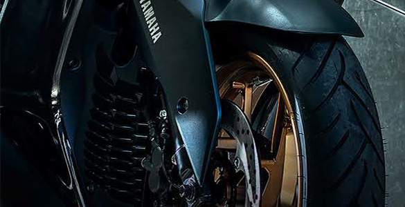 Kontrol pengereman semakin optimal dengan Anti-Lock Braking System.