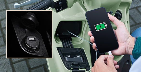 Semakin praktis untuk mengisi daya gadget pengendara sehingga connection always on!