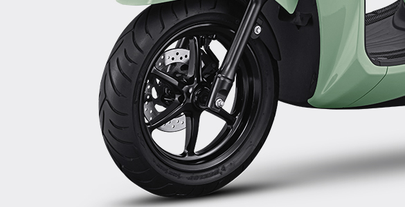 Ukuran ban depan dan ban belakang 110/70 - 12" untuk memberikan kenyamanan berkendara.