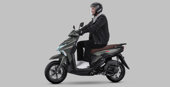 Posisi berkendara bikin kamu tampak super percaya diri.