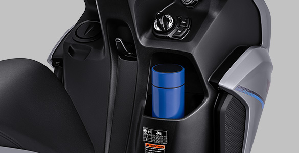 Semakin praktis membawa barang dengan adanya tambahan ruang penyimpanan.